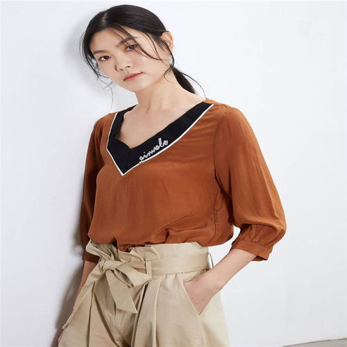 电子商务专业当服装主播